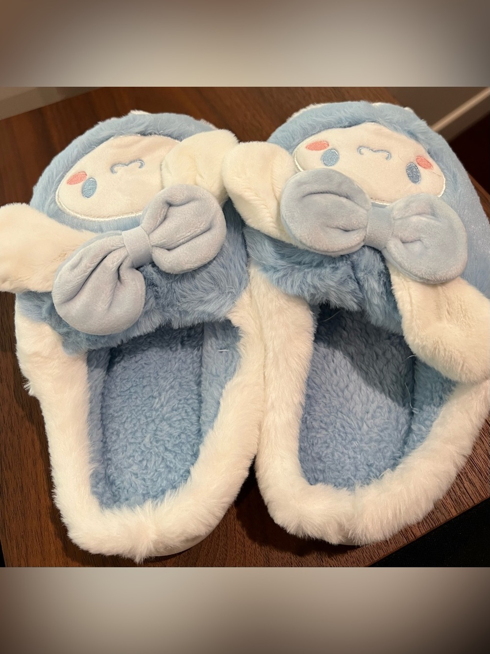 Plush NEW Light Blue Character Slippers with Bow - Picture 4 of 6